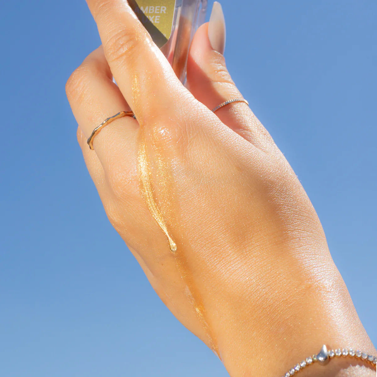 Amber luxe glow serum